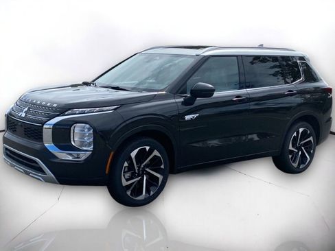 New 2025 Mitsubishi Outlander SEL image 2