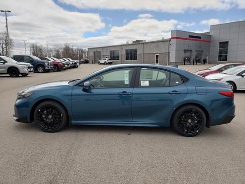 New 2026 Toyota Camry SE FWD image 8