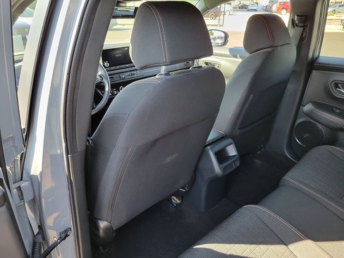 Used 2024 Honda HR-V Sport image 11