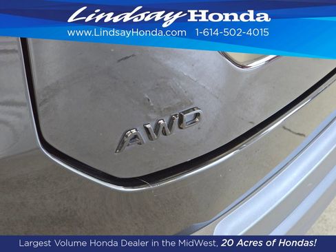 Used 2025 Honda Pilot Sport image 7