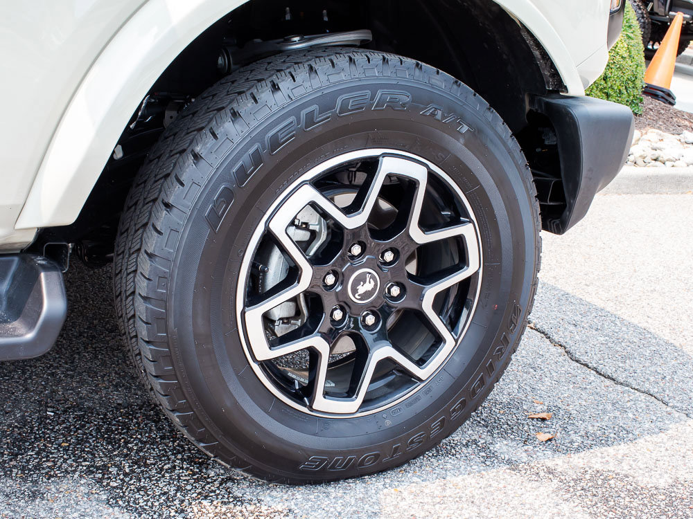 Used 2026 Ford Bronco Outer Banks AWD/4WD image 8