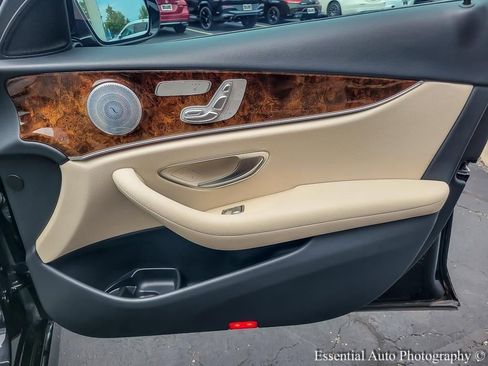 Used 2020 Mercedes-Benz E 450 4MATIC Wagon image 24