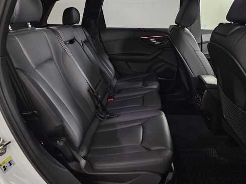 Used 2021 Audi Q7 3.0T Prestige image 26