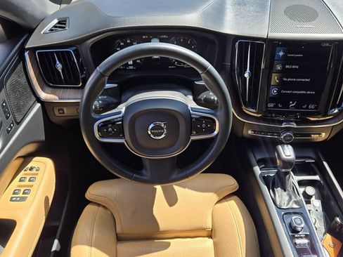 Used 2021 Volvo XC60 T5 Inscription w/ Protection Package Premier image 15