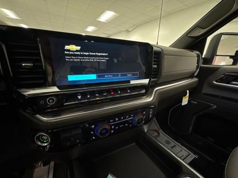 New 2026 Chevrolet Silverado 2500 LTZ w/ LTZ Convenience Package AWD/4WD image 17