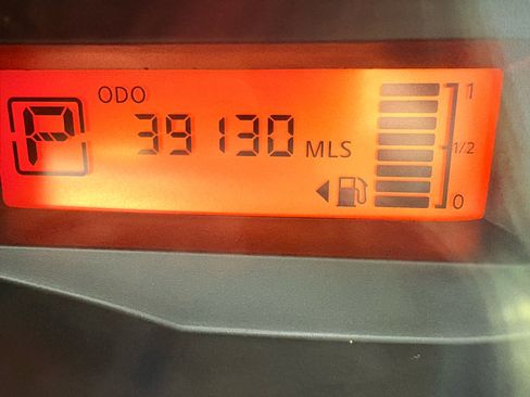 Used 2019 Nissan Versa S Plus image 44