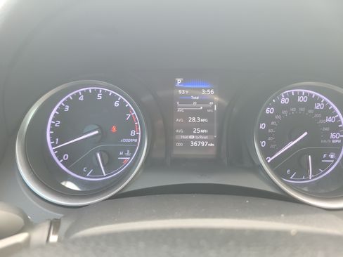 Used 2023 Toyota Camry SE FWD image 22