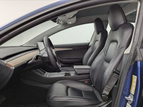 Used 2023 Tesla Model 3 Standard Range image 13