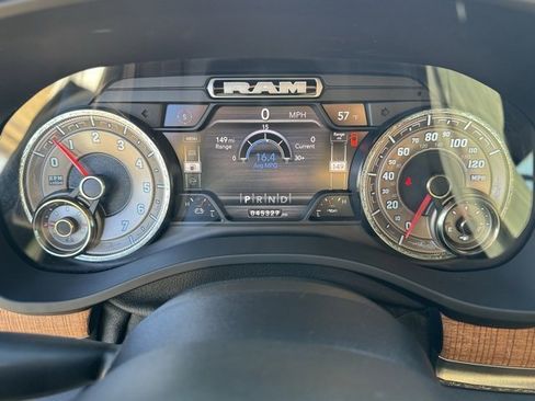 Certified 2022 RAM 1500 Limited image 17