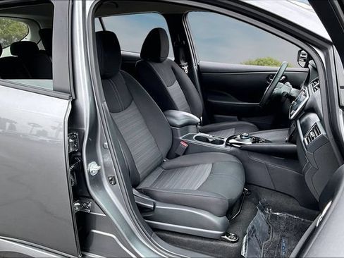 Certified 2025 Nissan Leaf SV Plus FWD image 27