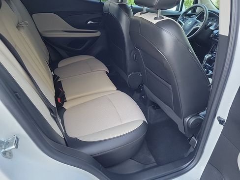 Used 2022 Buick Encore Preferred w/ Safety Package image 13