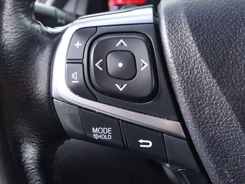 Used 2016 Toyota Camry SE image 12