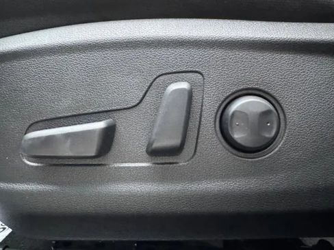 Used 2018 Hyundai Kona SEL w/ SEL Tech Package 02 image 45