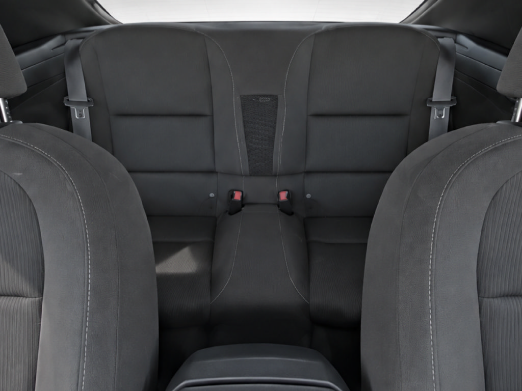 Used 2015 Chevrolet Camaro LT RWD image 19