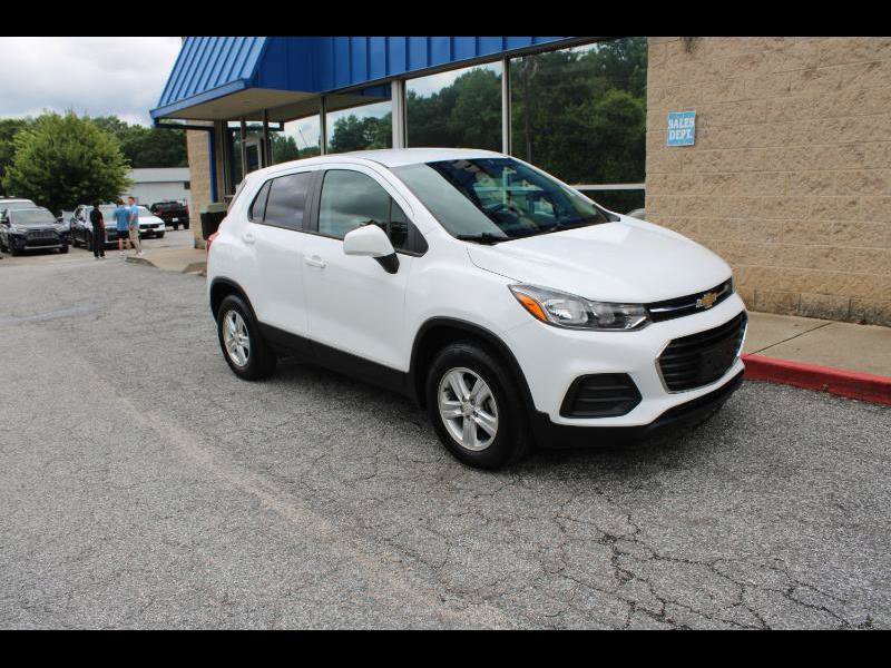Used 2022 Chevrolet Trax LS w/ Tint and Cruise Package AWD/4WD image 1