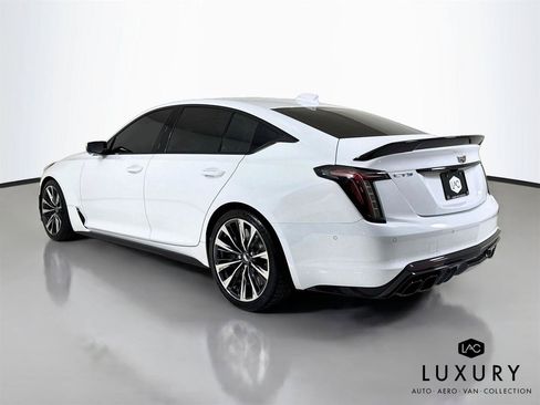 Used 2025 Cadillac CT5 V Blackwing w/ Carbon Fiber 2 Package RWD image 8