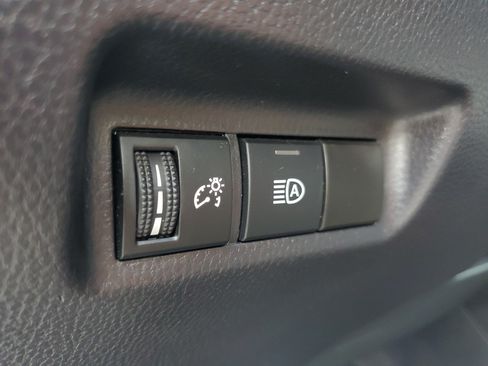 Certified 2025 Toyota RAV4 XLE AWD/4WD image 21