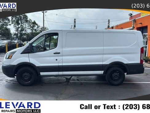 Used 2016 Ford Transit 250 130 Low Roof RWD image 4