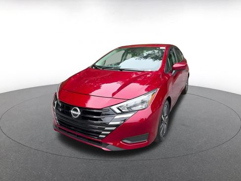 Used 2025 Nissan Versa SV FWD image 6