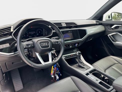 Certified 2025 Audi Q3 2.0T Premium AWD/4WD image 15