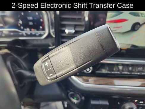 Used 2025 Chevrolet Silverado 2500 LT w/ Convenience Package image 42