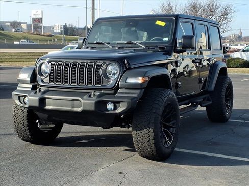 Used 2024 Jeep Wrangler Sport S image 2
