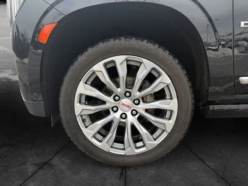 Used 2023 GMC Yukon XL Denali image 14