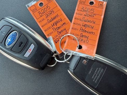 Used 2025 Subaru Legacy Premium AWD/4WD image 49