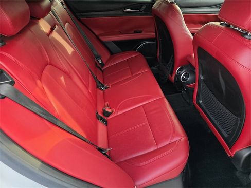 Used 2019 Alfa Romeo Stelvio w/ Nero Edizione image 29