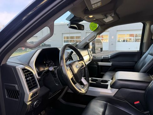 Used 2021 Ford F250 Lariat w/ Lariat Ultimate Package image 30