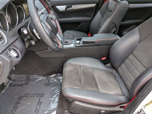 Used 2013 Mercedes-Benz C 250 Sedan image 17