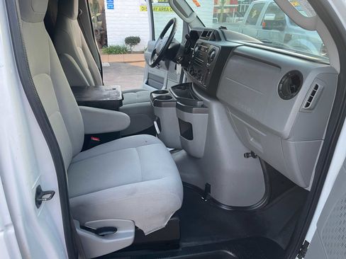 Used 2013 Ford E-150 and Econoline 150 image 16