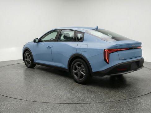 Used 2025 Kia K4 FWD image 6