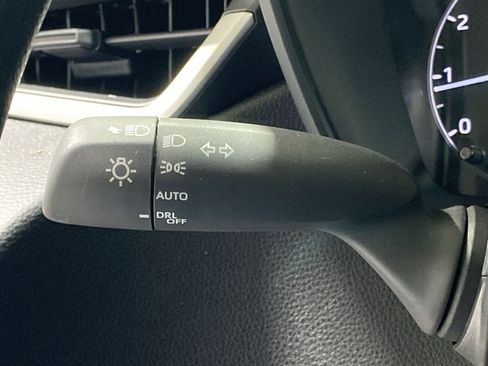 Used 2025 Toyota Corolla LE image 33