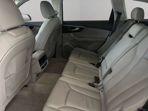 Used 2024 Audi Q7 3.0T Premium Plus AWD/4WD image 14