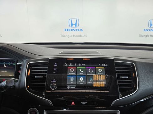 Used 2021 Honda Pilot Touring image 23