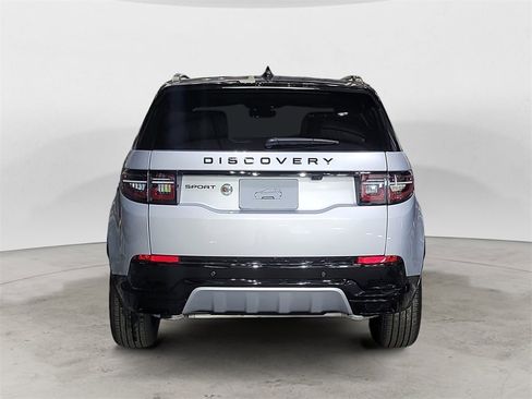 New 2025 Land Rover Discovery Sport Dynamic SE image 4