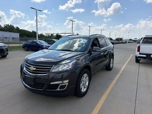 Used 2014 Chevrolet Traverse LT FWD image 3