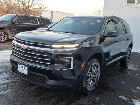 Used 2026 Chevrolet Traverse LT w/ Driver Confidence Package image 3