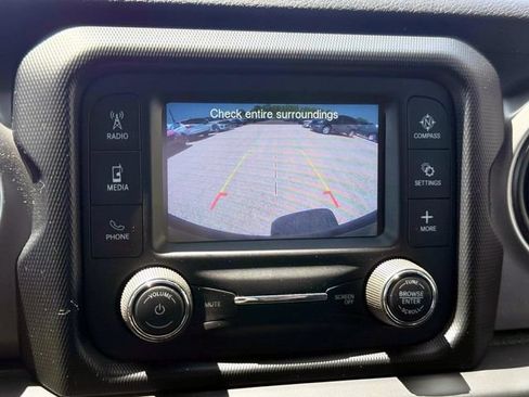 Used 2019 Jeep Wrangler Unlimited Sport S AWD/4WD image 26