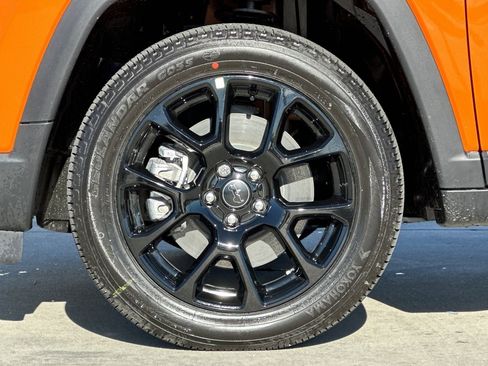 New 2026 Jeep Compass Latitude AWD/4WD image 26