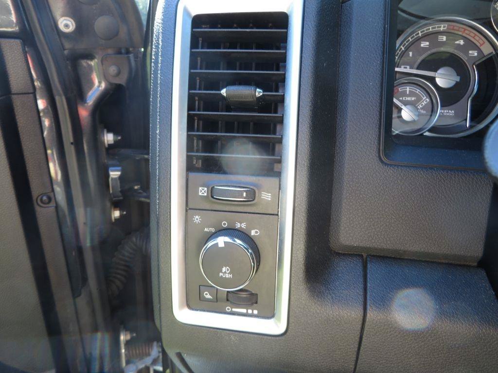 Used 2016 RAM 2500 Limited AWD/4WD image 16