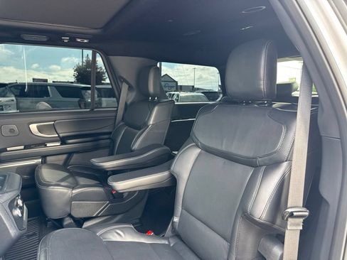 Used 2026 Ford Expedition Platinum w/ Stealth Performance Package AWD/4WD image 26