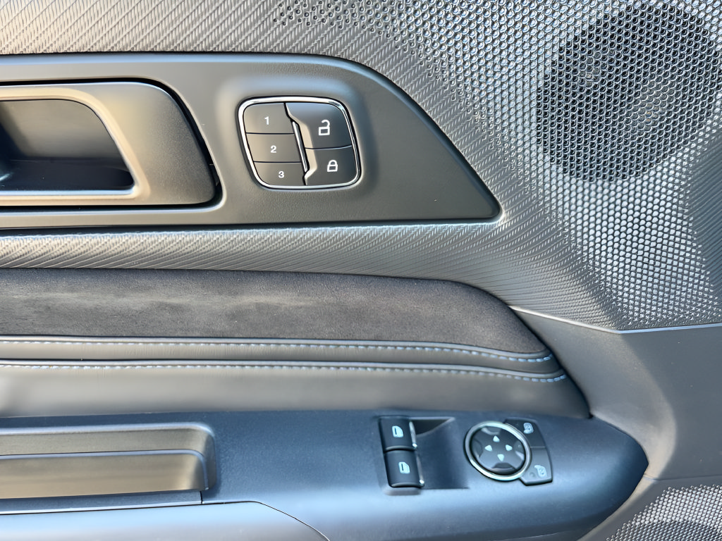 Used 2026 Ford Mustang Dark Horse RWD image 25