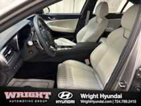 Certified 2025 Genesis G70 2.5T w/ Sport Prestige Package image 11