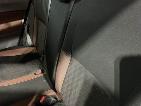 Used 2024 Nissan Kicks SR image 5