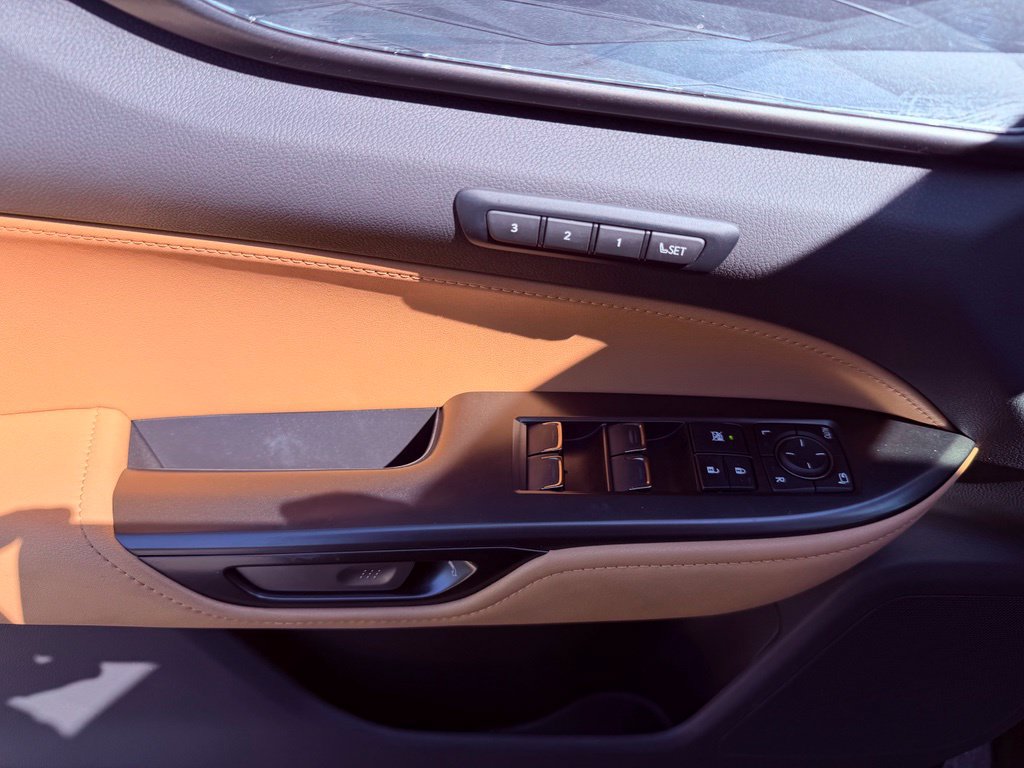 Used 2025 Lexus NX 350 AWD w/ Accessory Package (Z1) image 18