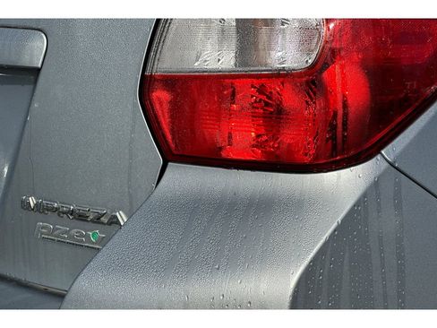 Used 2013 Subaru Impreza 2.0i Limited image 32