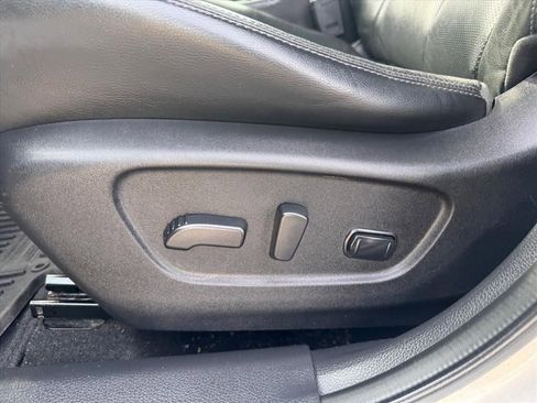 Used 2014 Nissan Rogue SL image 15