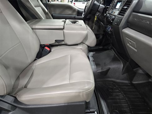 Used 2020 Ford F450 XL w/ Power Equipment Group image 10